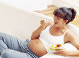 Jak racjonalnie się odżywiać w ciąży?