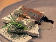 Tofu – właściwości zdrowotne i zastosowanie. Przepis na domowe tofu i sernik