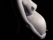 Jak pielęgnować piersi w ciąży?
