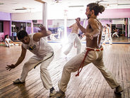 Capoeira – zasady i zalety sztuki walki w tańcu