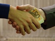 Pieniądze w związku – wpływ na relacje, jak o nich rozmawiać Pieniądze w związku – wpływ na relacje, jak o nich rozmawiać