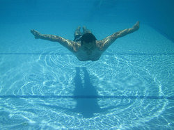 Pływanie niebezpieczne dla kręgosłupa?