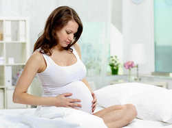 Zobacz, jak w czasie ciąży znaleźć odpowiednią pozycję do snu!