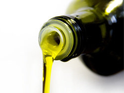 Olej kukurydziany obniża poziom cholesterolu bardziej niż oliwa z oliwek