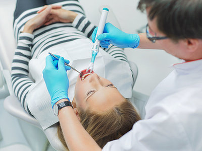 Raport OECD: Polak u dentysty – daleko poza średnią