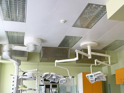 Według badania, szpitale robią szum wokół chirurgii robotowej