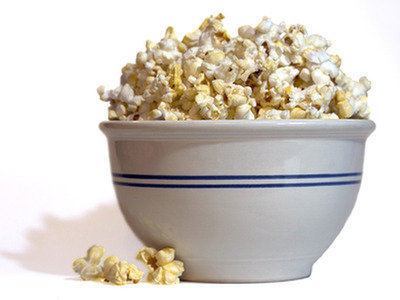 Diacetyl zawarty w popcornie może sprzyjać chorobie Alzheimera