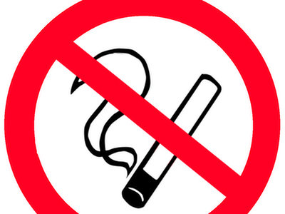Francja zakazuje elektronicznego papierosa w miejscach publicznych