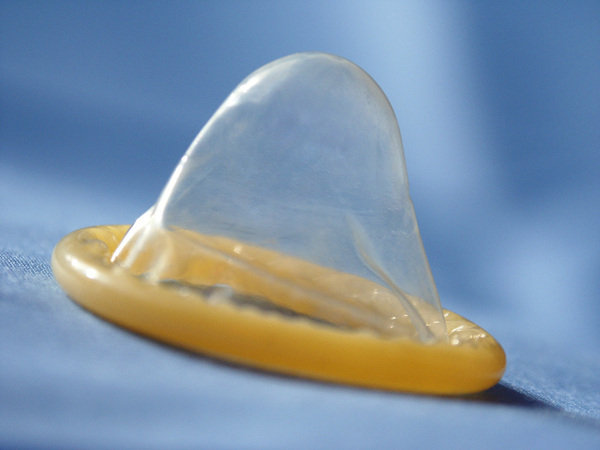 MIT 4: Prezerwatywa chroni, i przed ciążą, i przed HIV